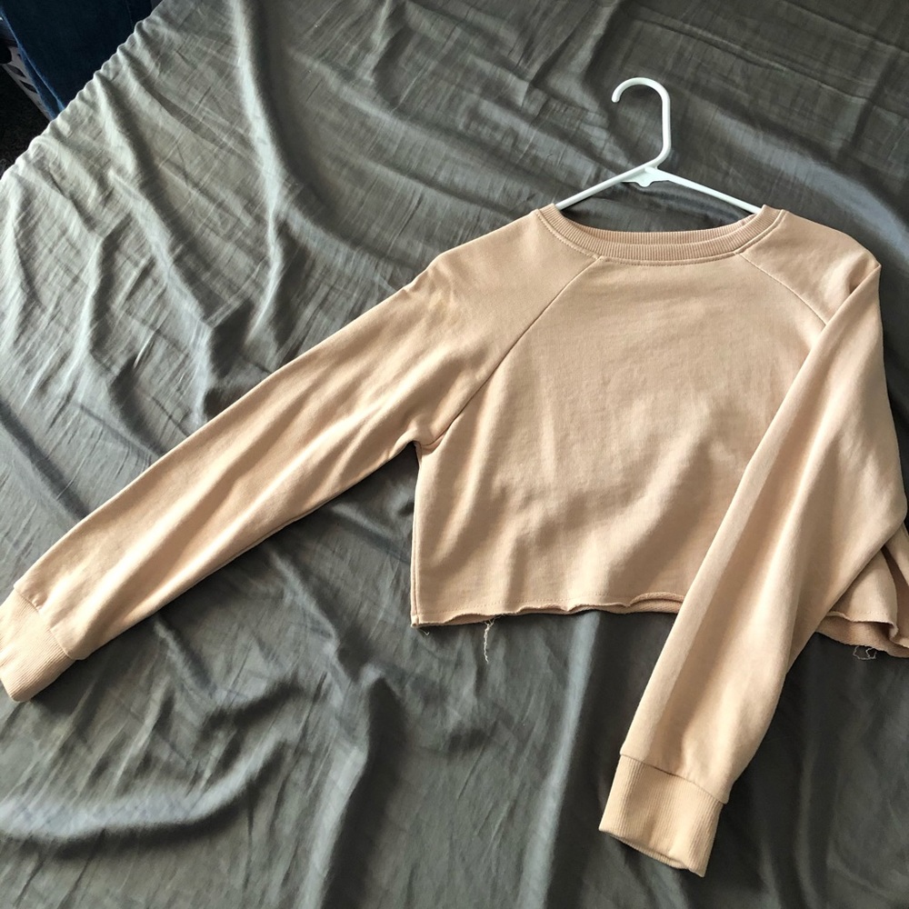 Cropped Work Out Sweatshirt